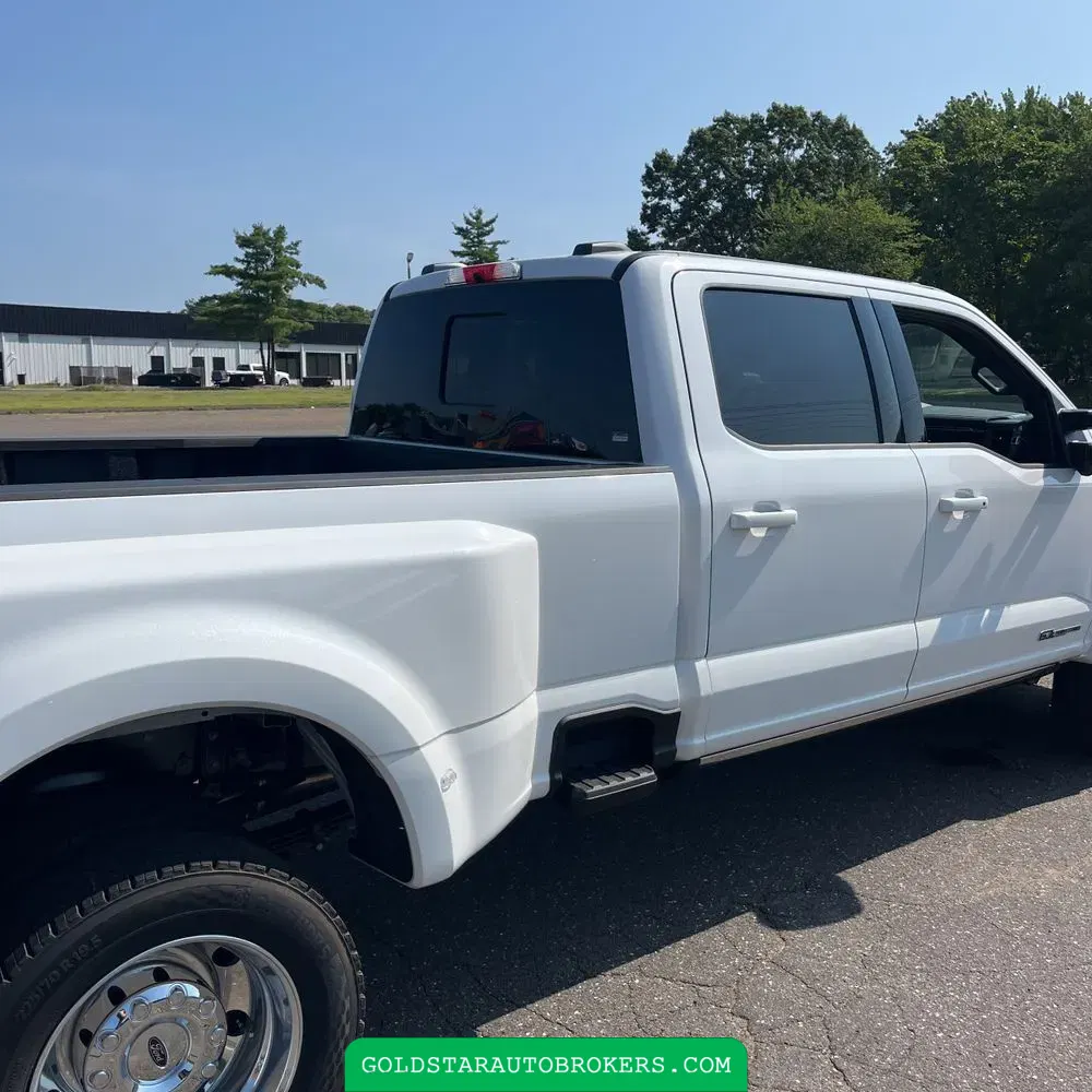 2025 Ford F-450 Super Duty Platinum