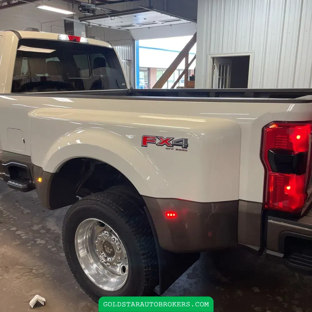 2023 Ford F-450 Super Duty King Ranch