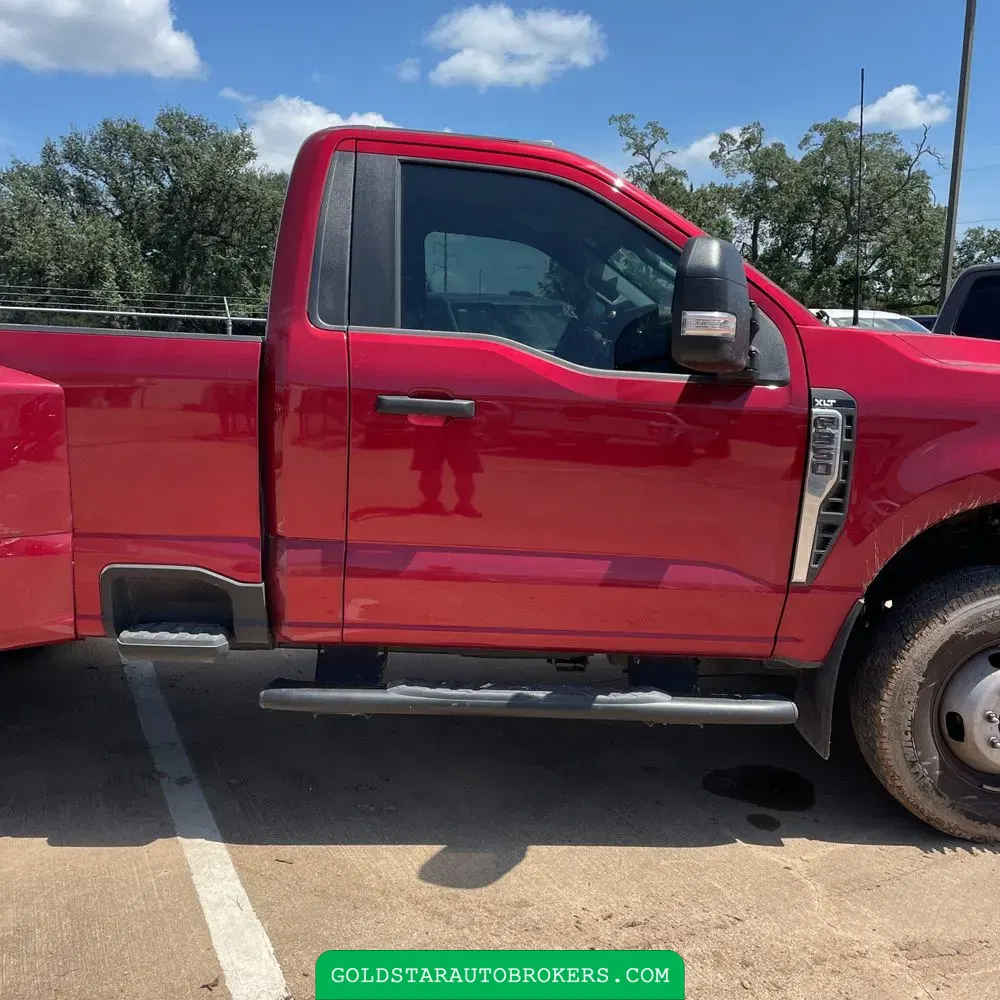 2025 Ford F-350 Super Duty XLT