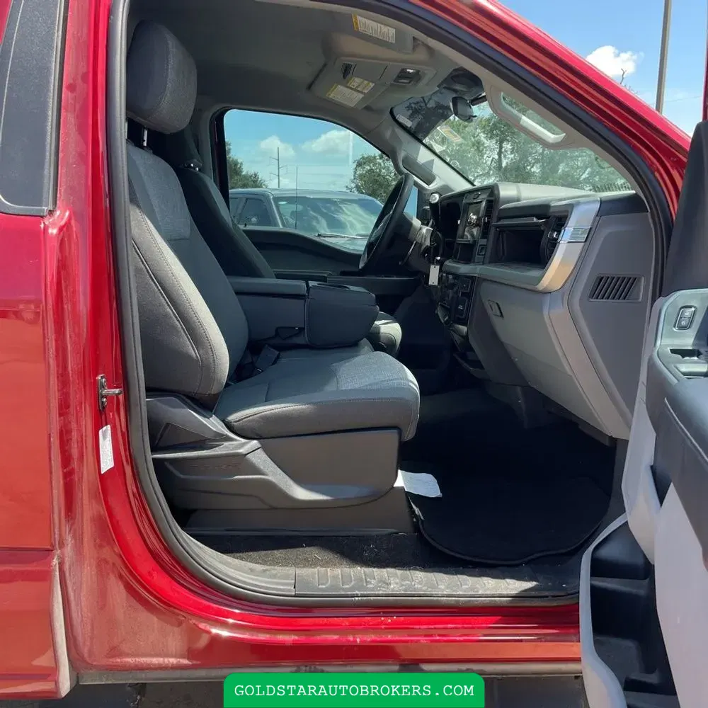 2025 Ford F-350 Super Duty XLT