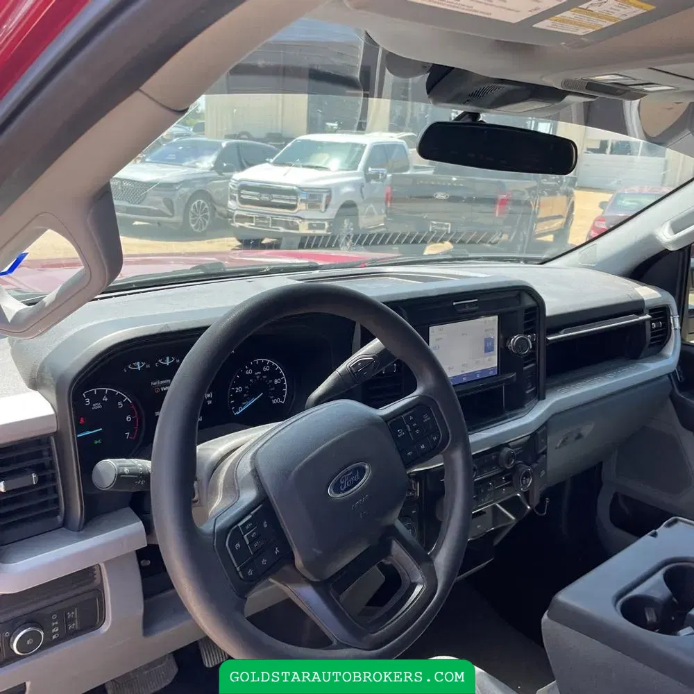 2025 Ford F-350 Super Duty XLT