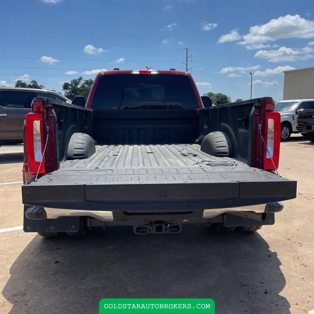 2025 Ford F-350 Super Duty XLT