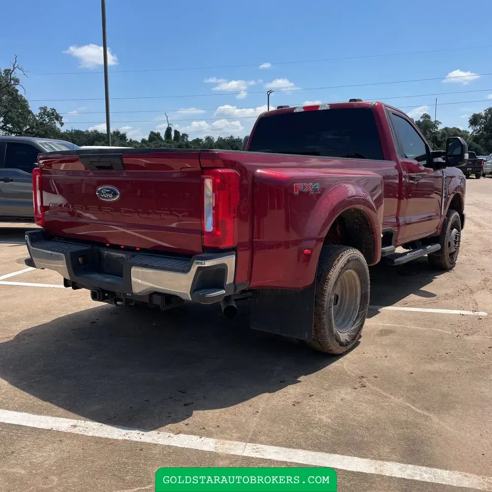 2025 Ford F-350 Super Duty XLT