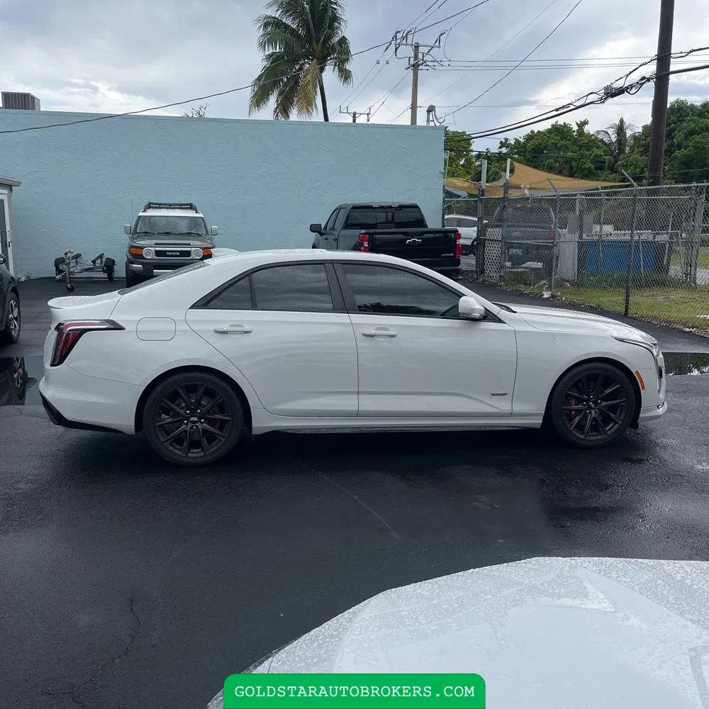 2022 Cadillac CT4-V Base