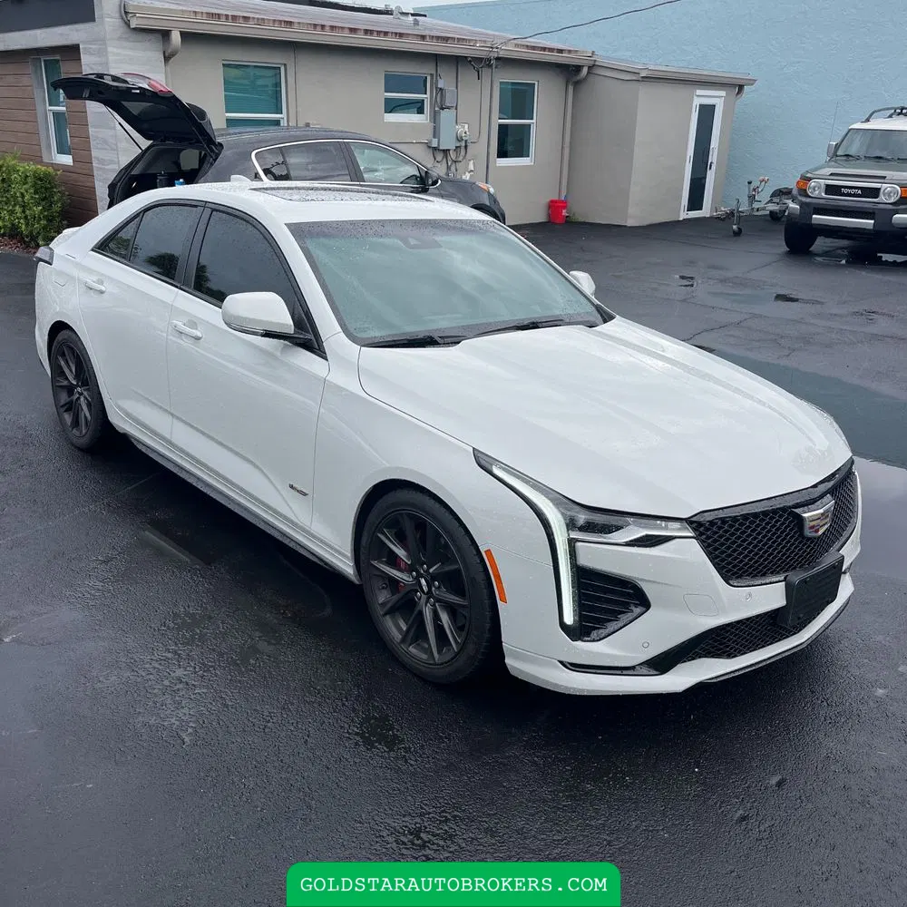 2022 Cadillac CT4-V Base