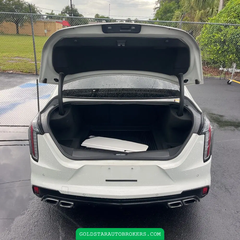 2022 Cadillac CT4-V Base