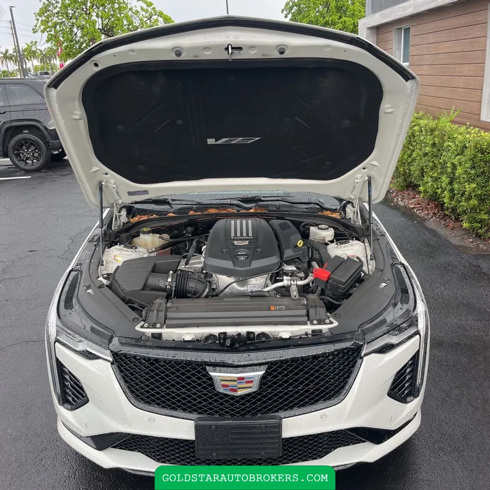 2022 Cadillac CT4-V Base