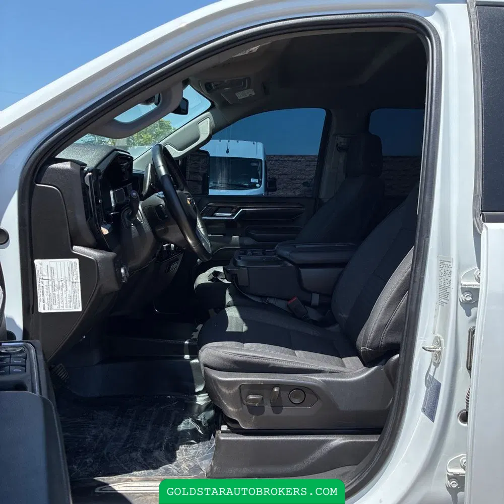2024 Chevrolet Silverado 3500HD CC LT
