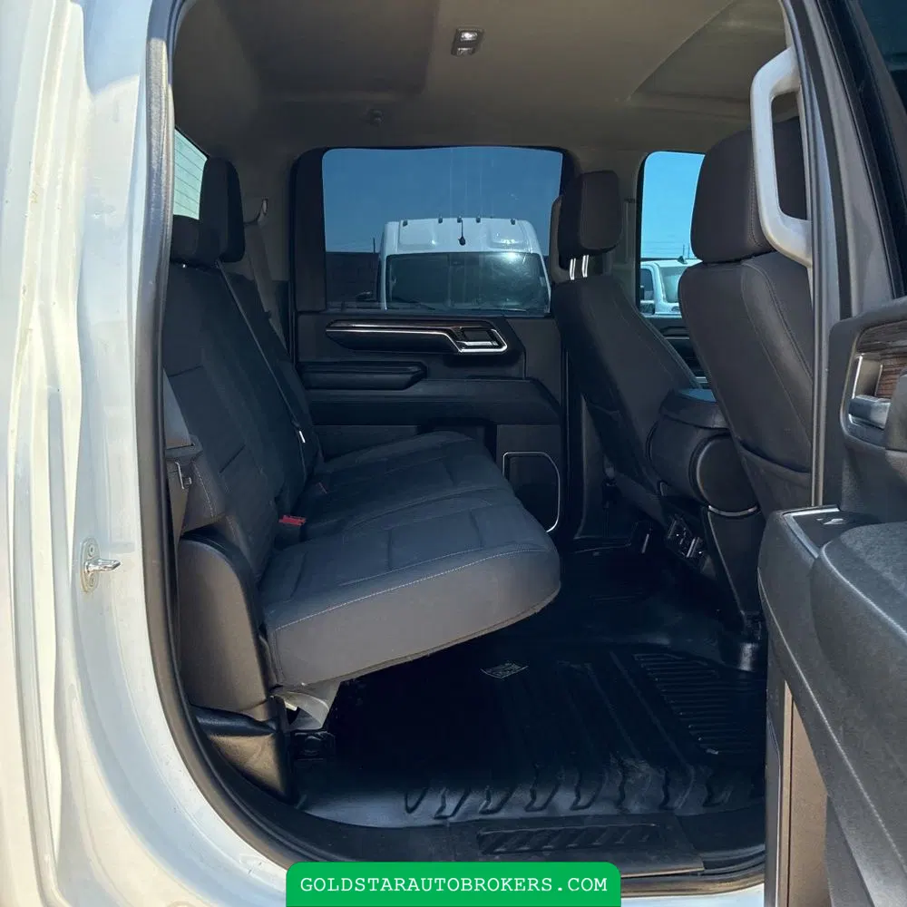2024 Chevrolet Silverado 3500HD CC LT