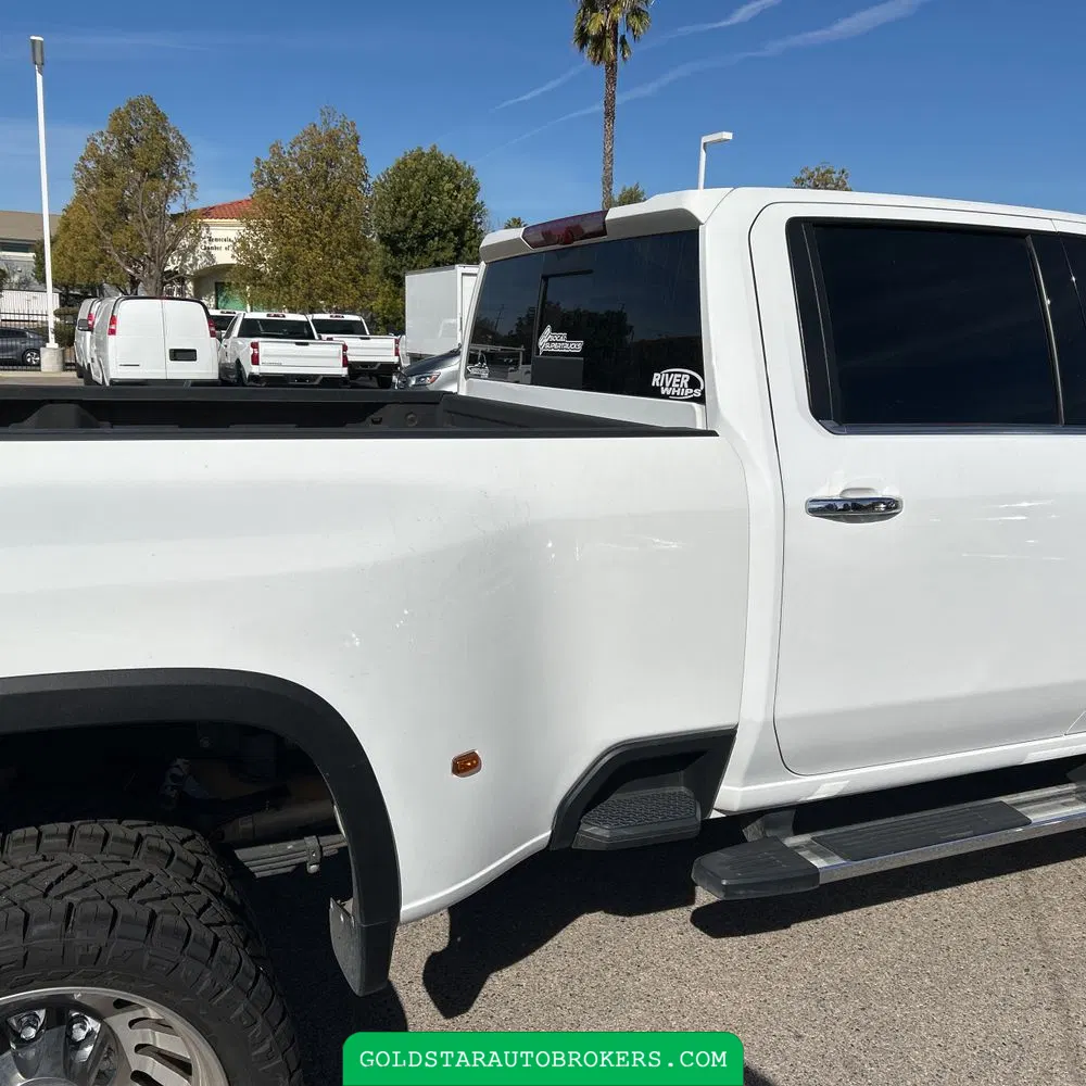 2023 Chevrolet Silverado 3500HD High Country