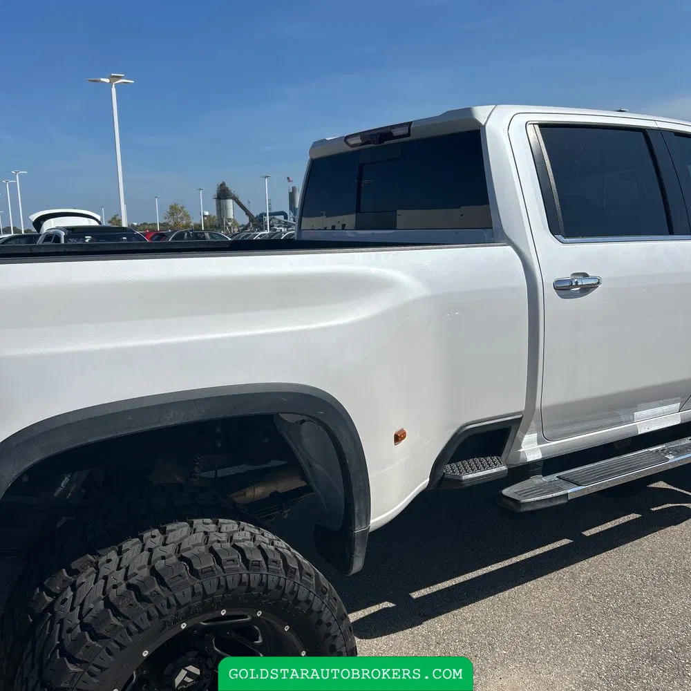2023 Chevrolet Silverado 3500HD High Country