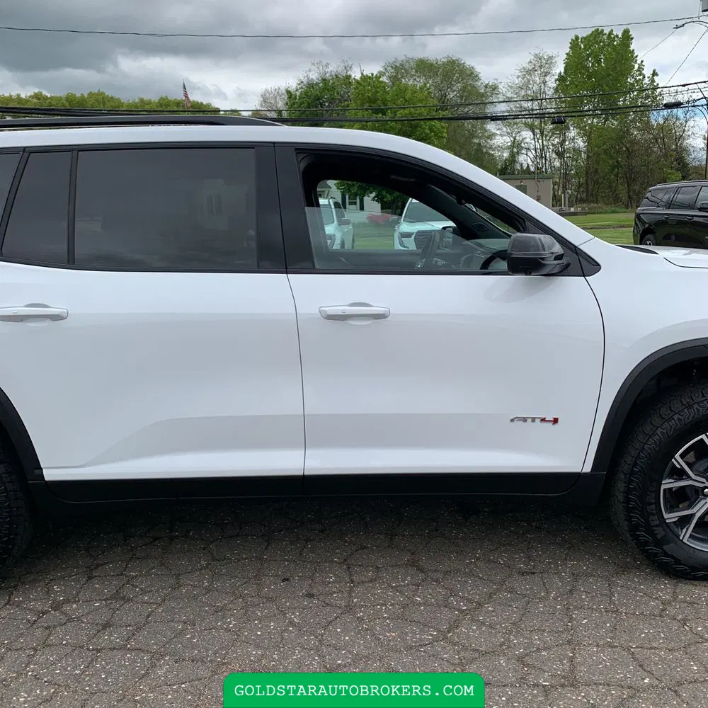 2026 GMC Acadia AT4