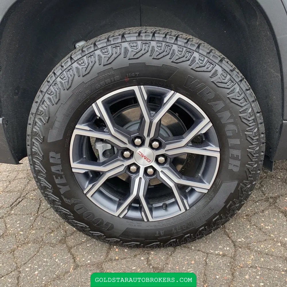 2026 GMC Acadia AT4