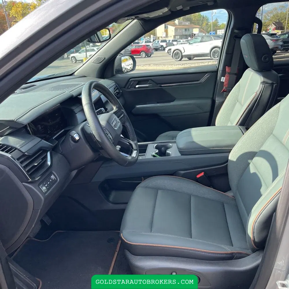 2025 GMC Acadia AT4