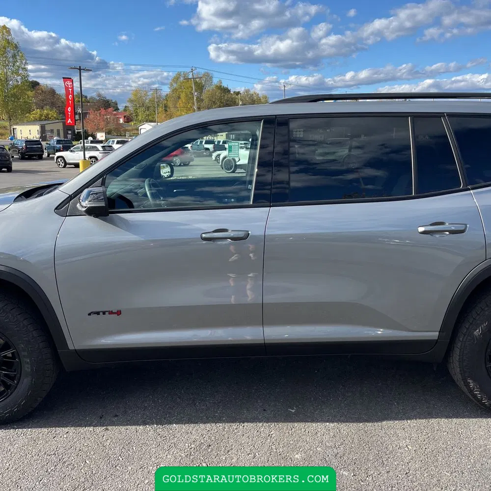 2025 GMC Acadia AT4