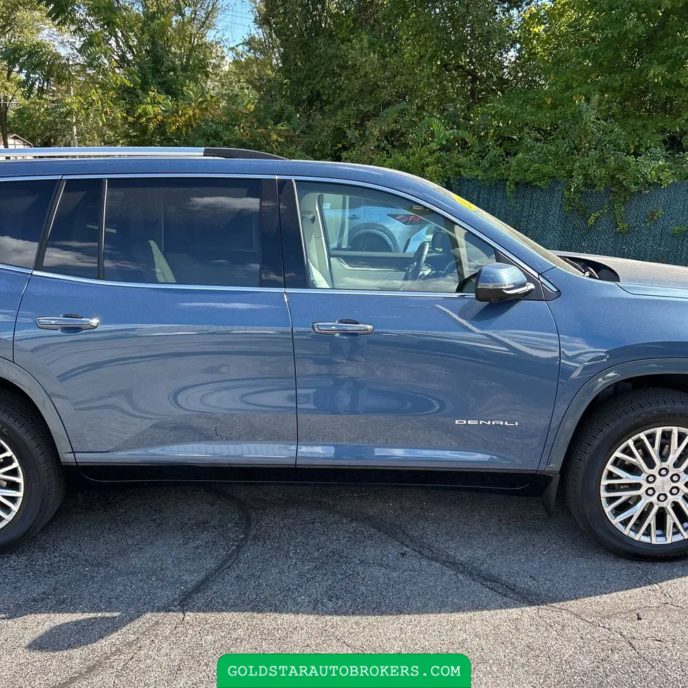 2024 GMC Acadia Denali