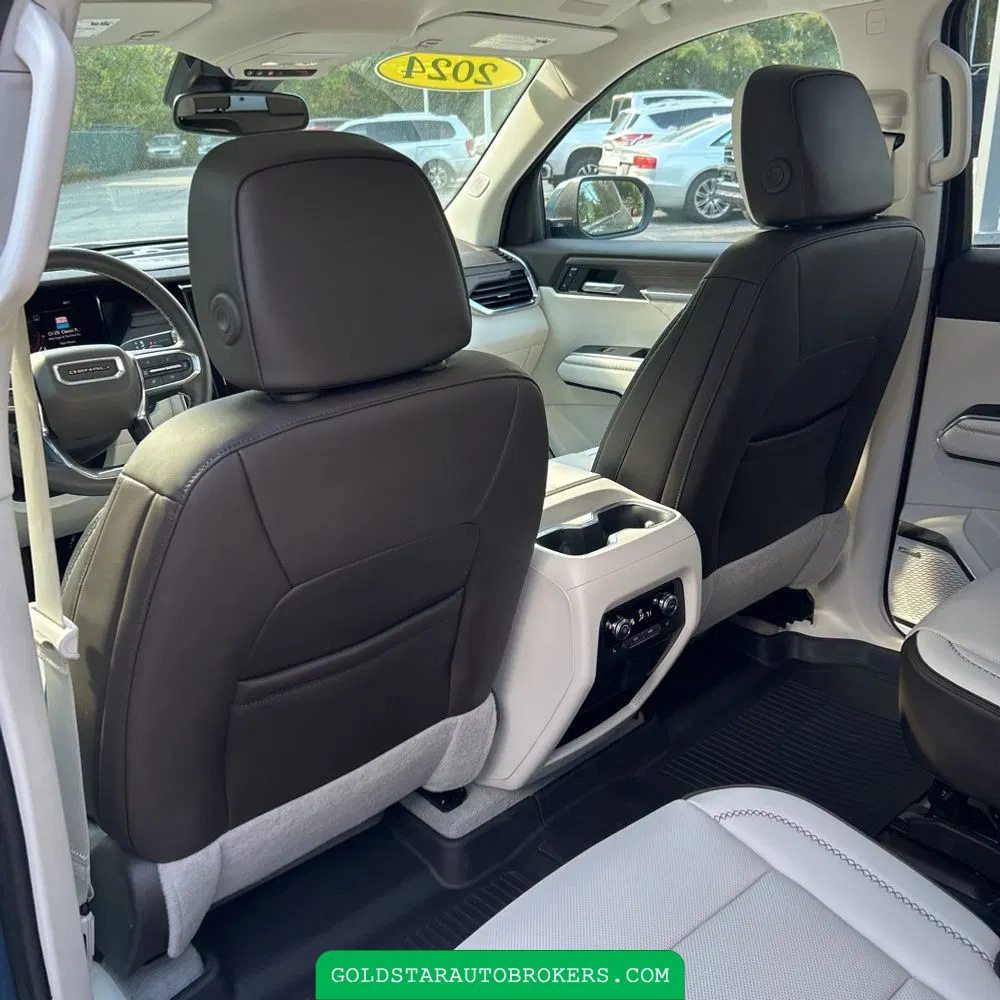 2024 GMC Acadia Denali