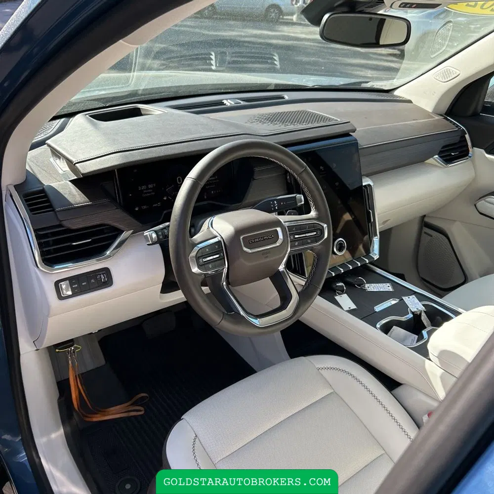 2024 GMC Acadia Denali