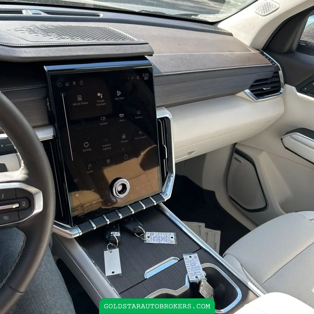 2024 GMC Acadia Denali
