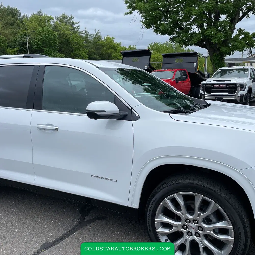 2024 GMC Acadia Denali