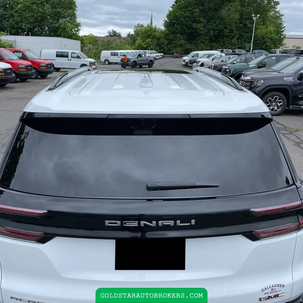 2024 GMC Acadia Denali