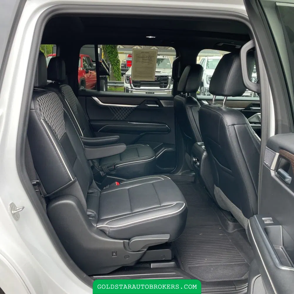 2024 GMC Acadia Denali