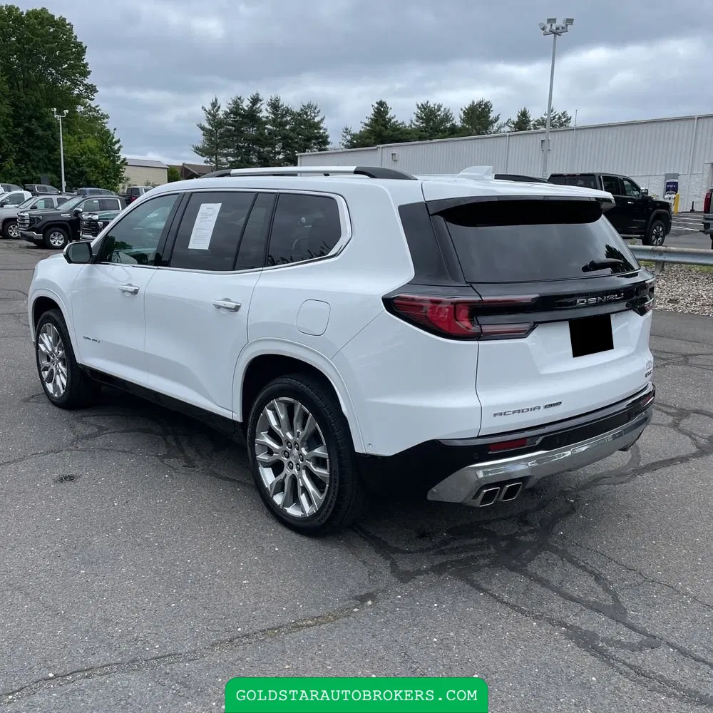 2024 GMC Acadia Denali