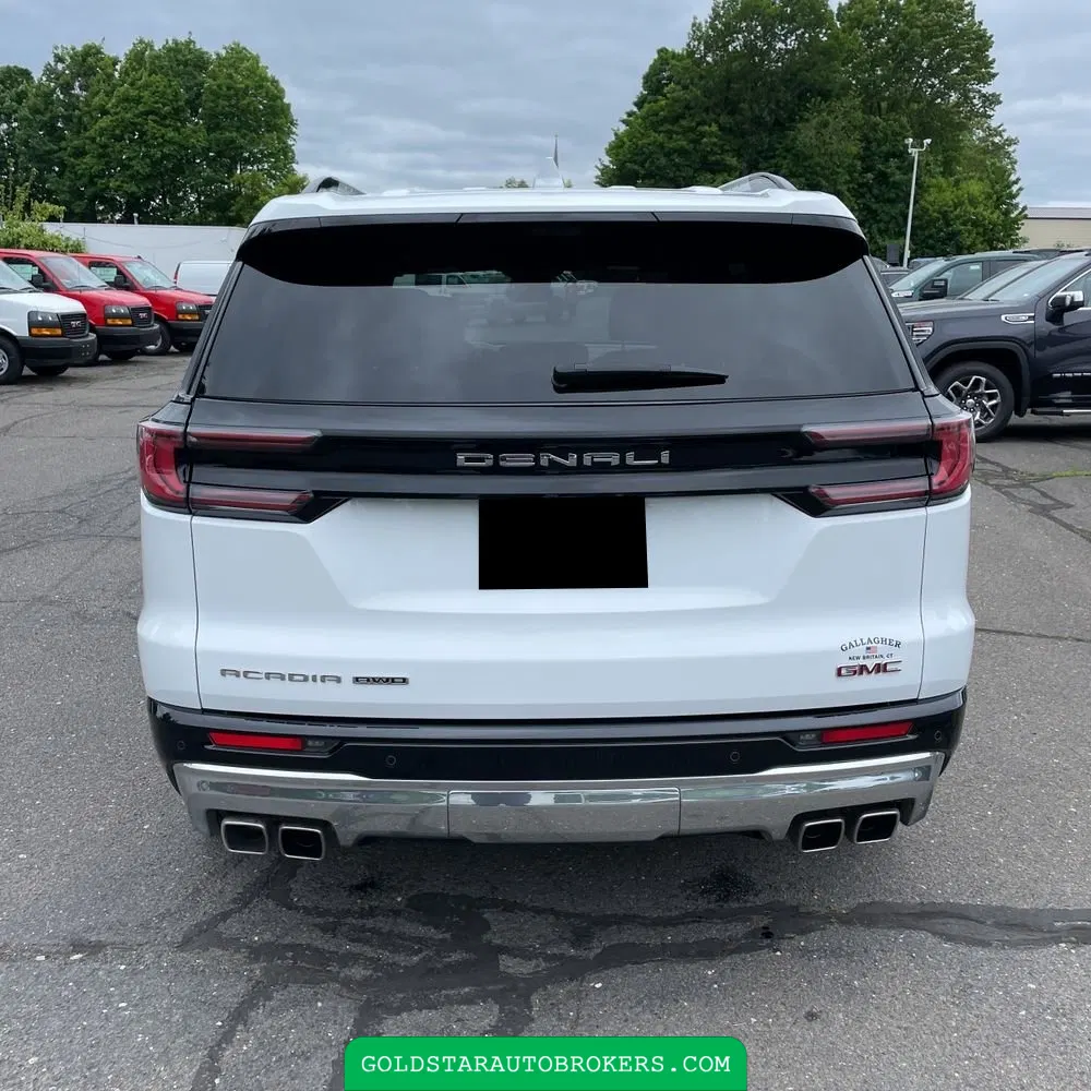 2024 GMC Acadia Denali