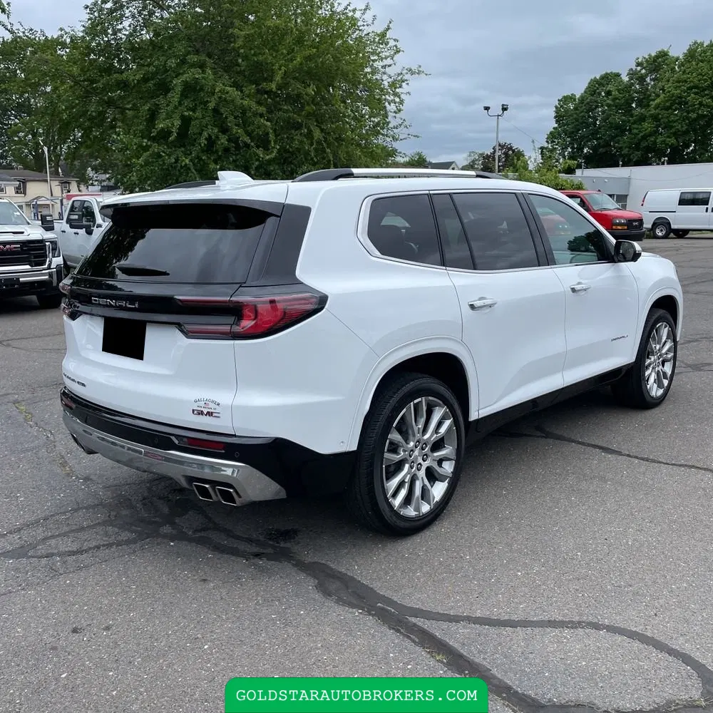 2024 GMC Acadia Denali