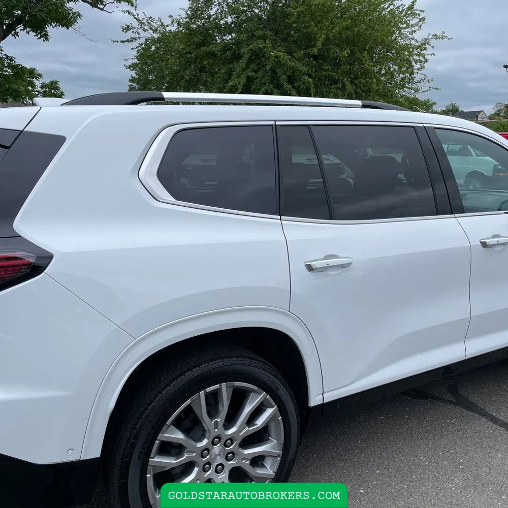 2024 GMC Acadia Denali
