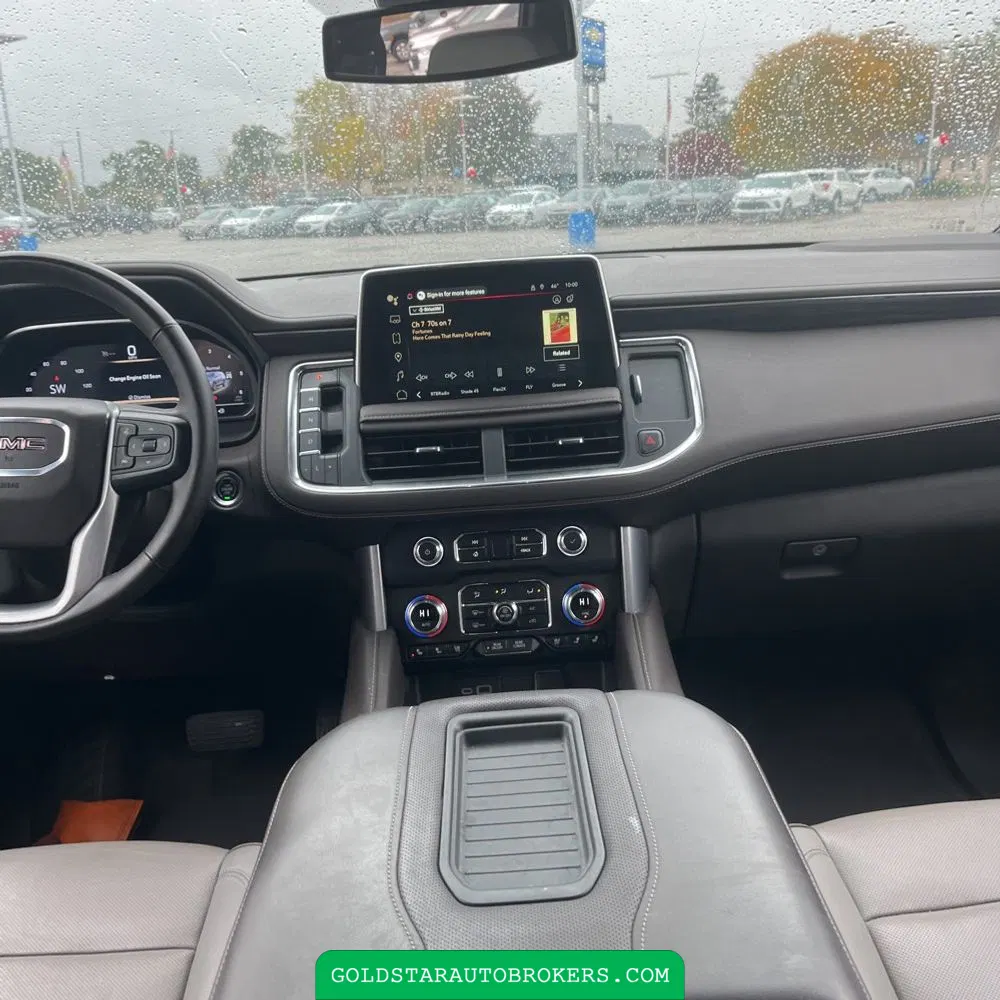 2024 GMC Yukon SLT