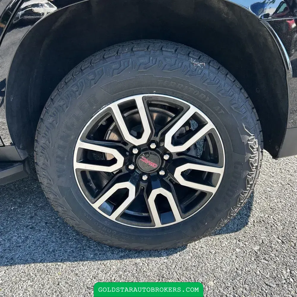 2024 GMC Yukon AT4