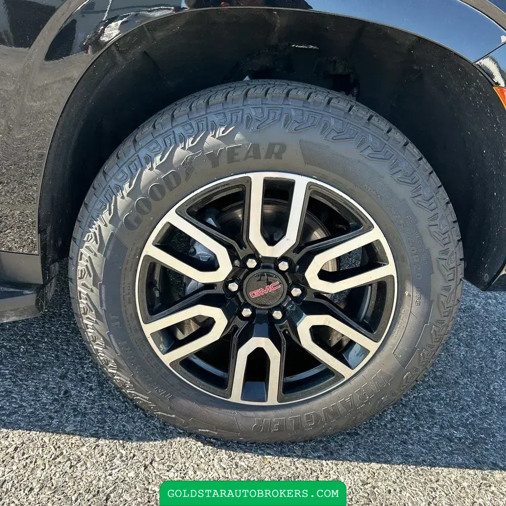 2024 GMC Yukon AT4