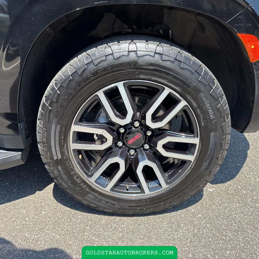 2022 GMC Yukon AT4