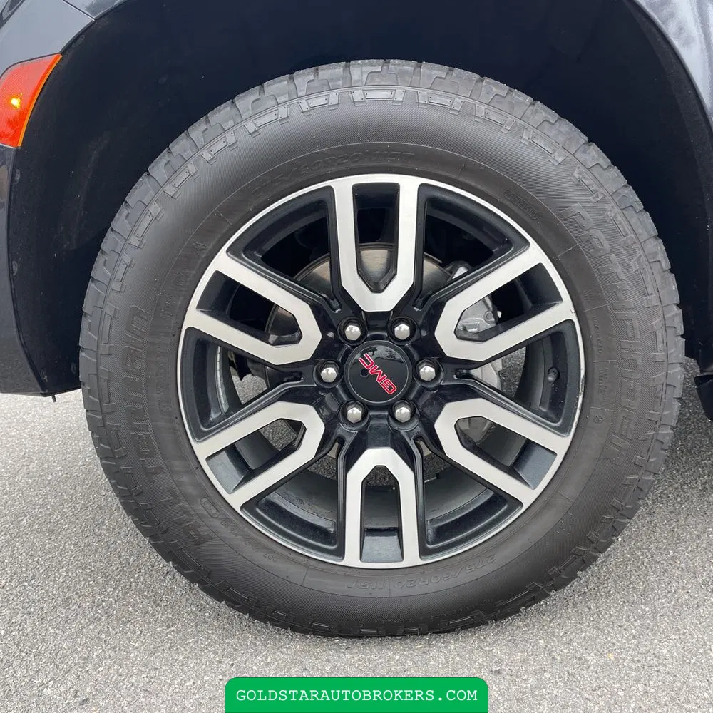 2023 GMC Yukon AT4