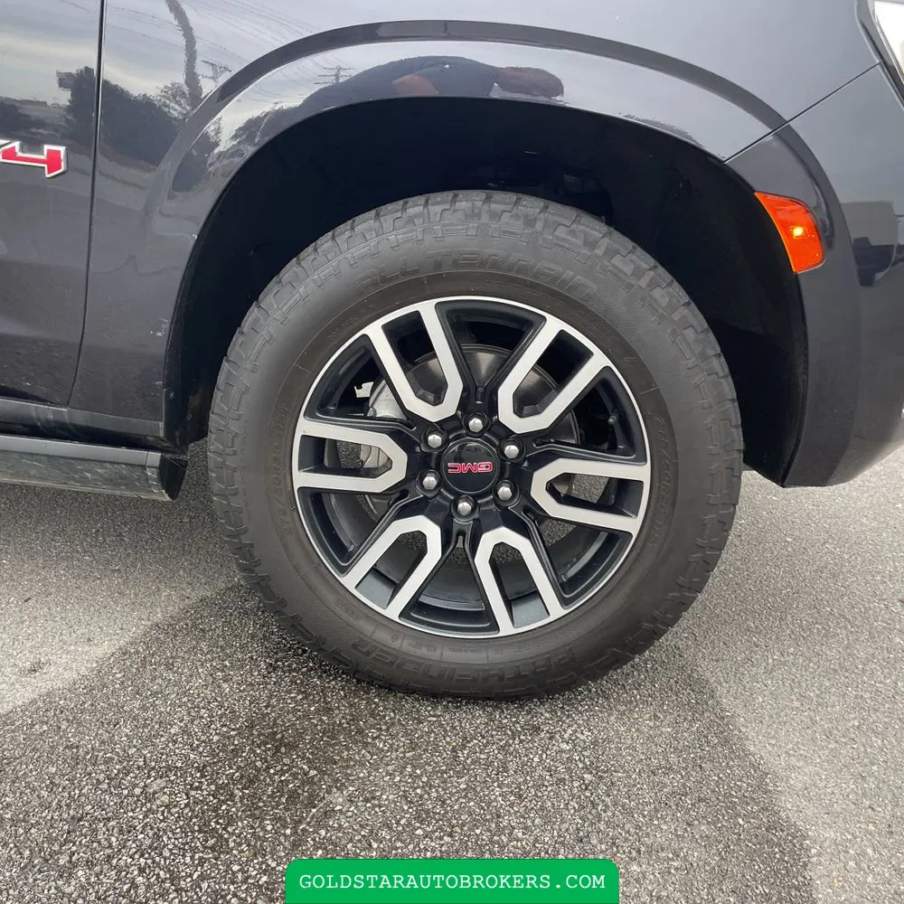 2023 GMC Yukon AT4