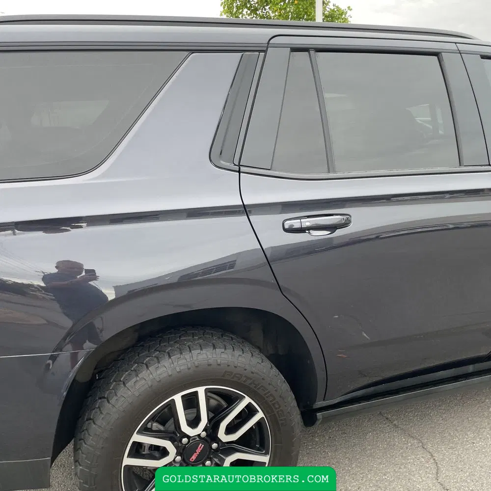 2023 GMC Yukon AT4