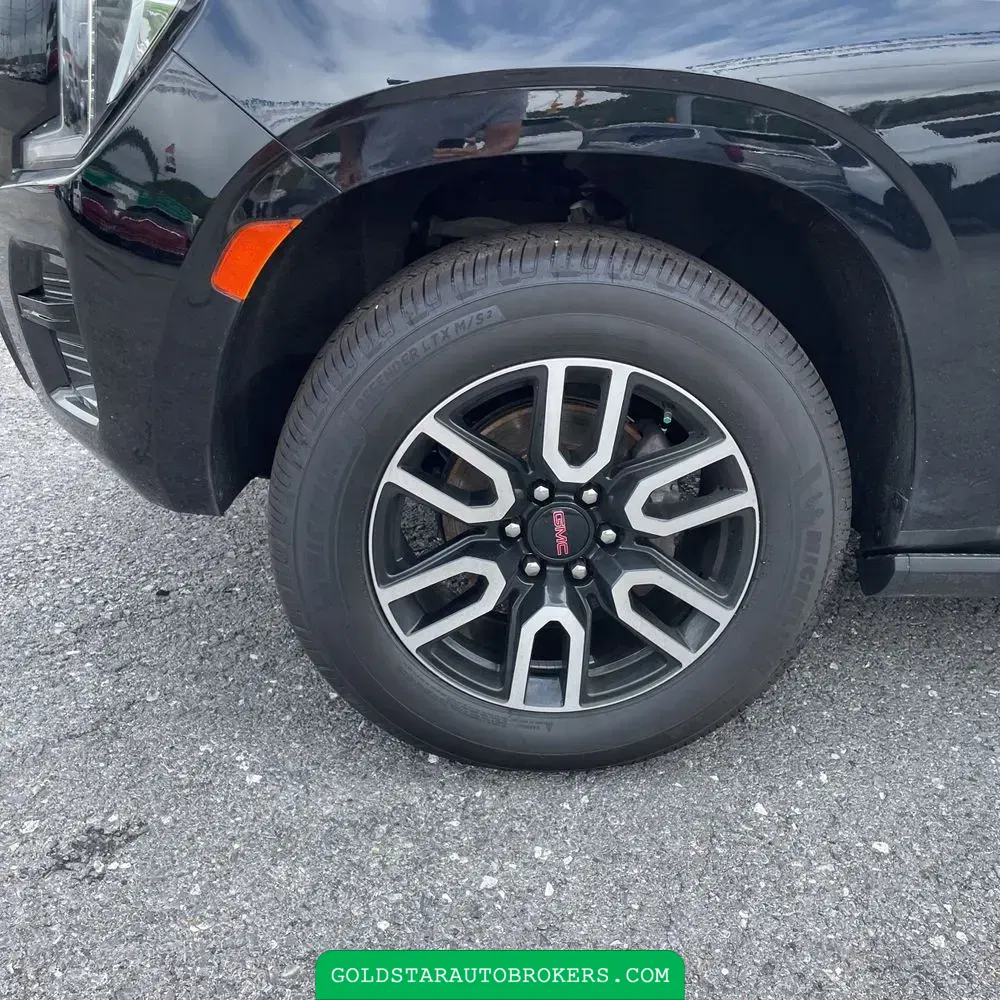 2023 GMC Yukon AT4