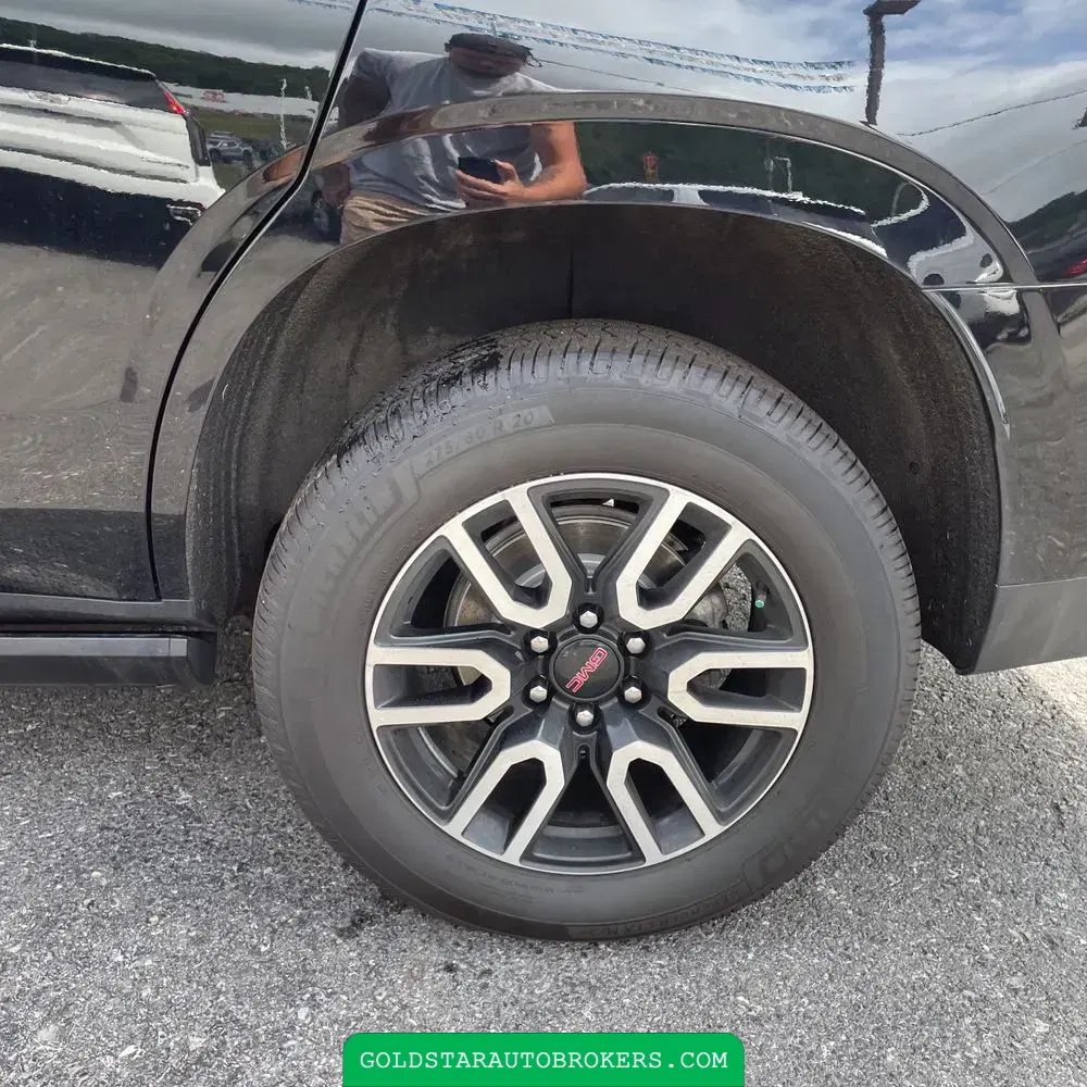2023 GMC Yukon AT4