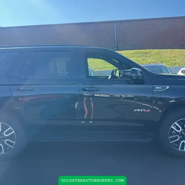 2024 GMC Yukon AT4
