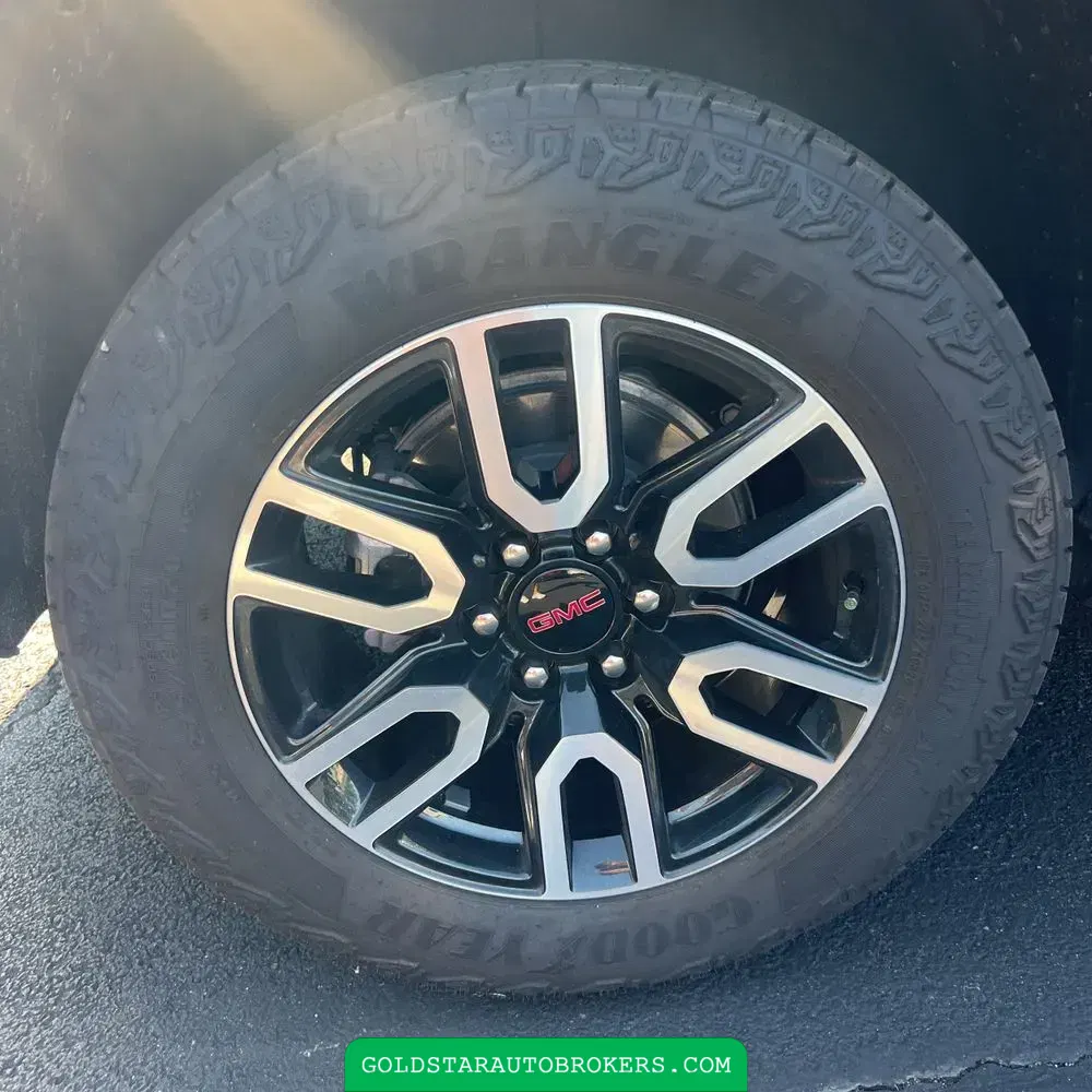 2024 GMC Yukon AT4