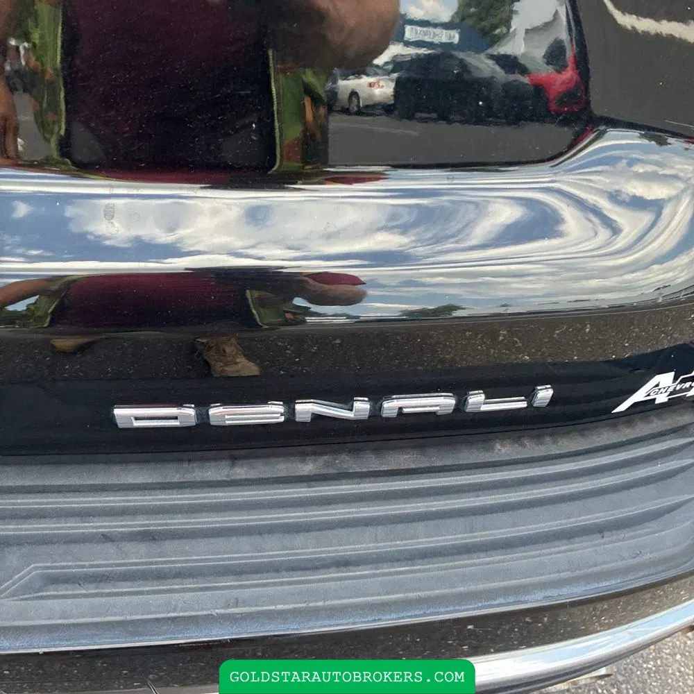 2023 GMC Yukon Denali