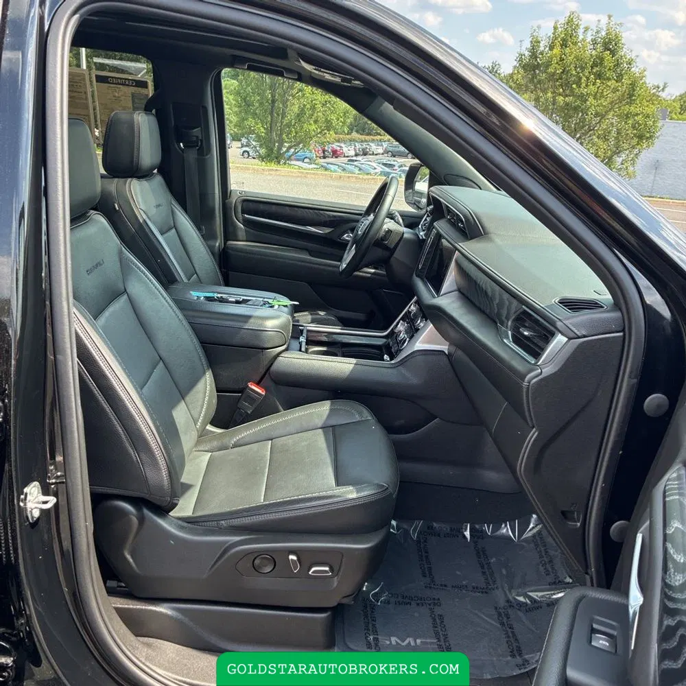 2023 GMC Yukon Denali