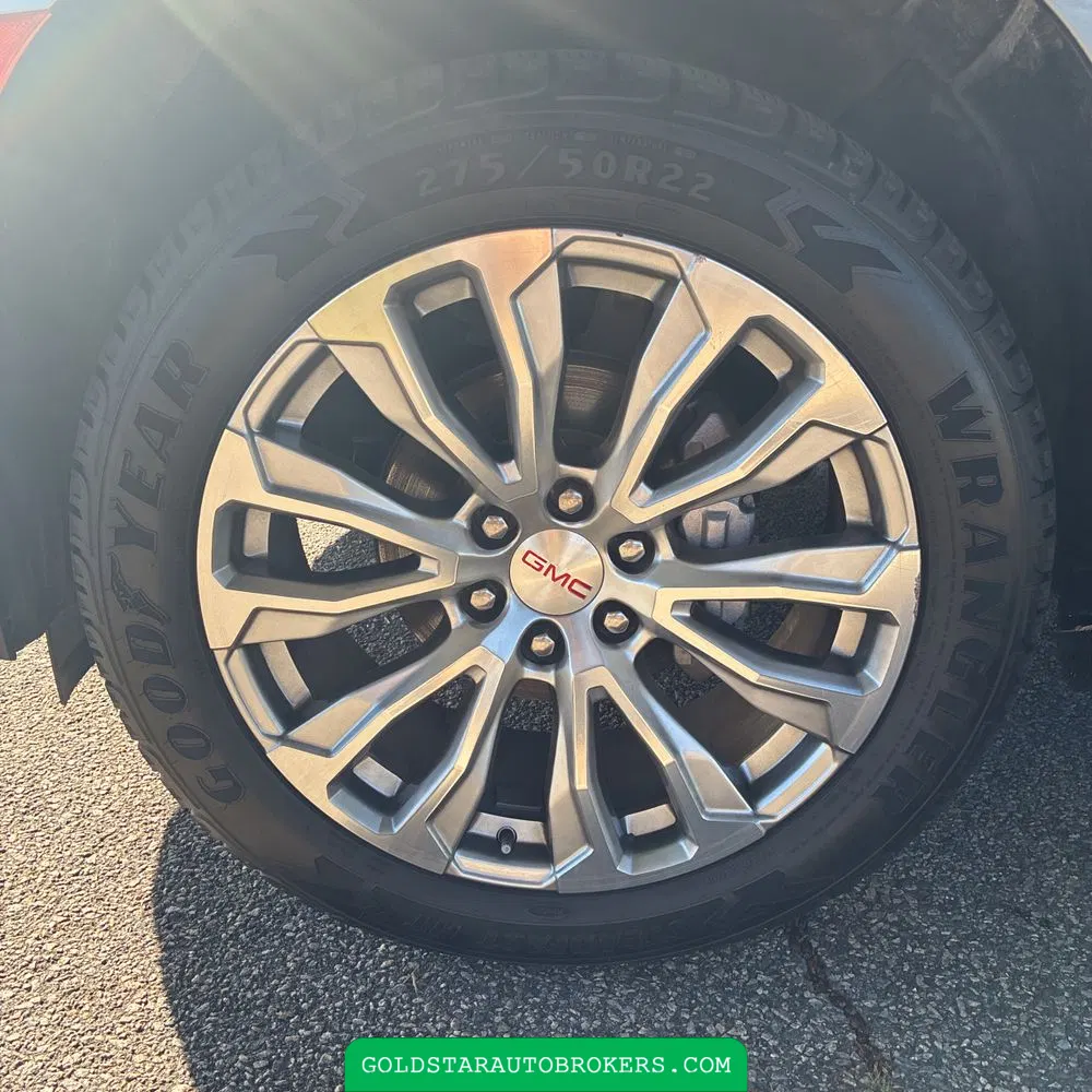 2023 GMC Yukon Denali