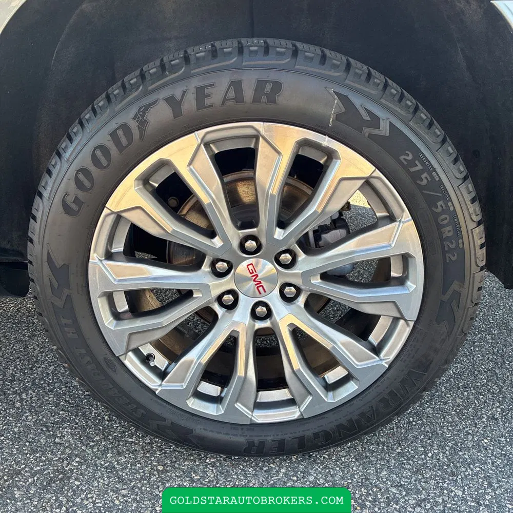2023 GMC Yukon Denali