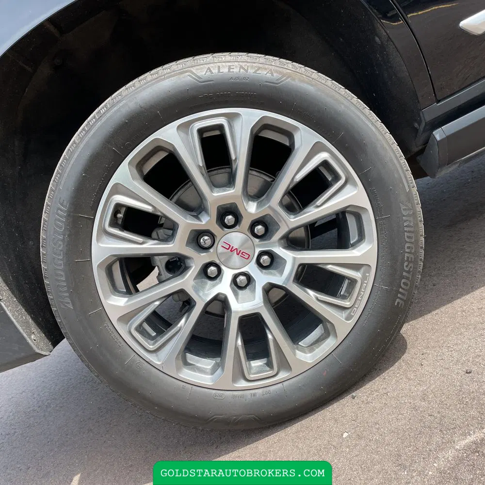 2025 GMC Yukon Denali