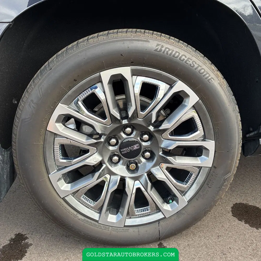 2023 GMC Yukon Denali Ultimate
