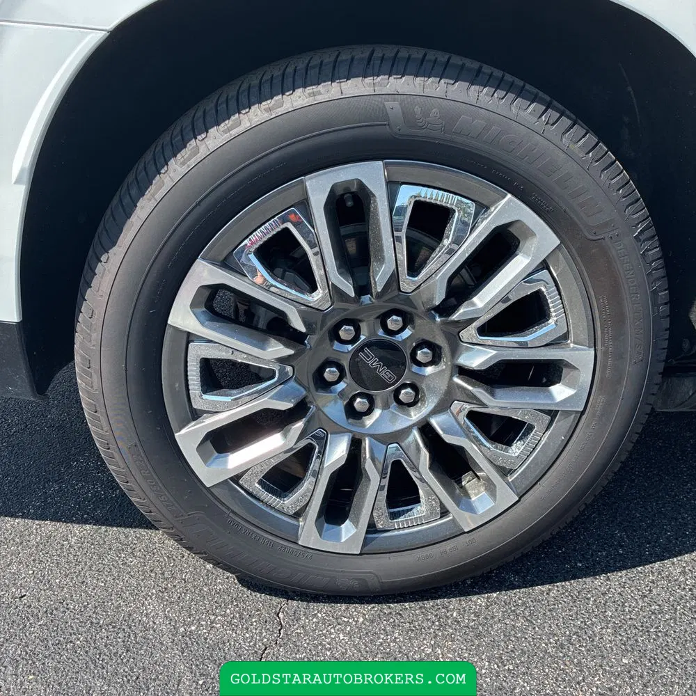 2023 GMC Yukon Denali Ultimate