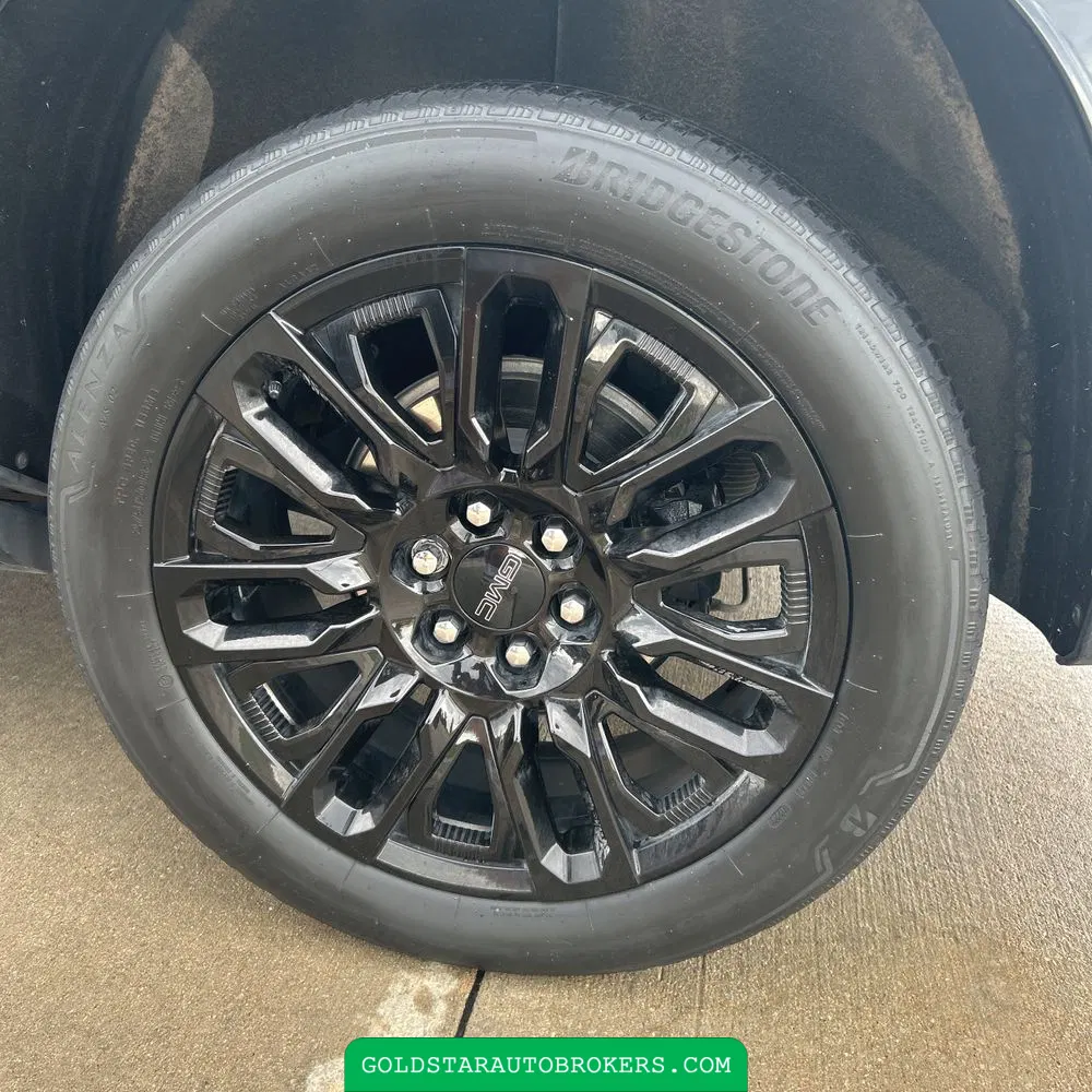 2023 GMC Yukon Denali Ultimate