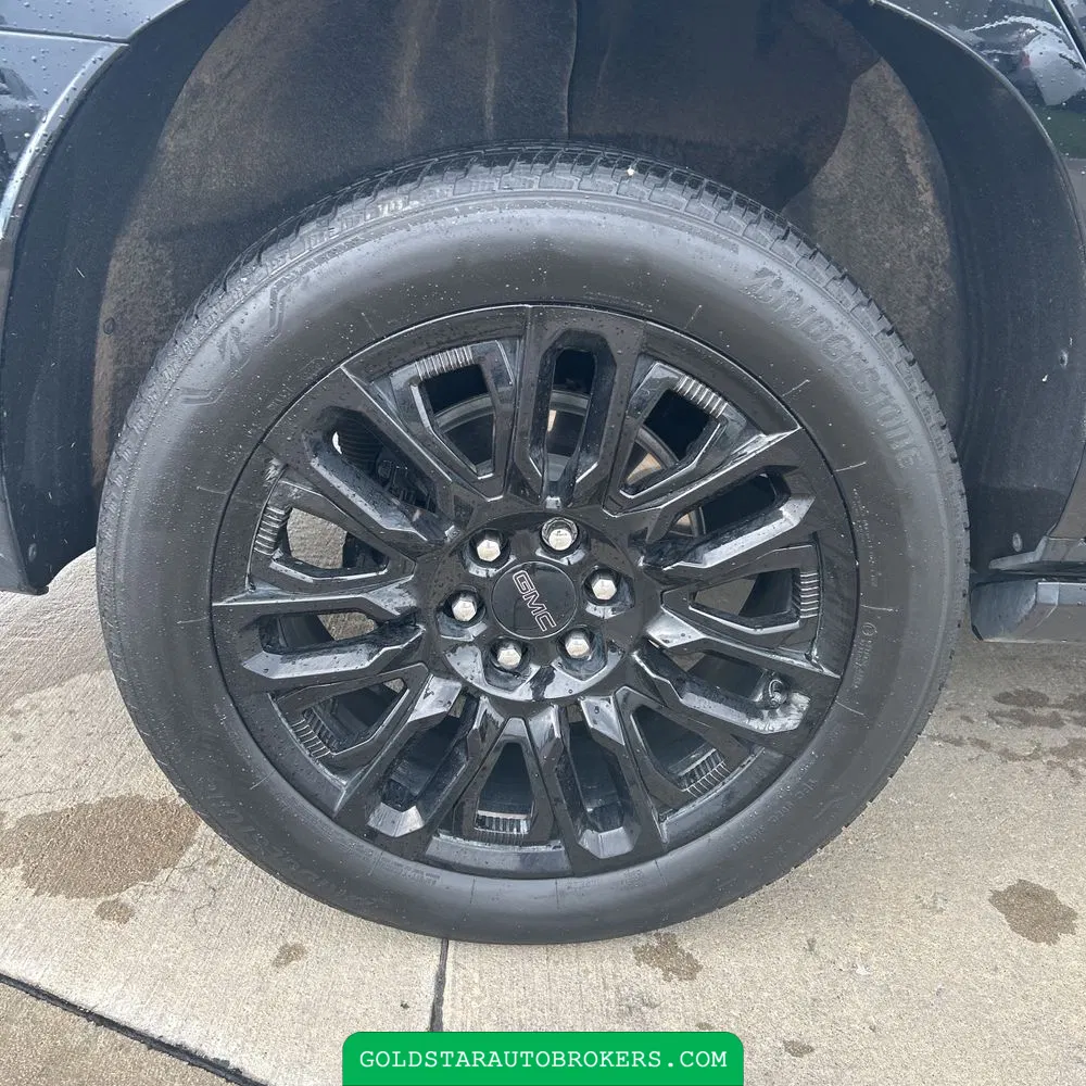 2023 GMC Yukon Denali Ultimate